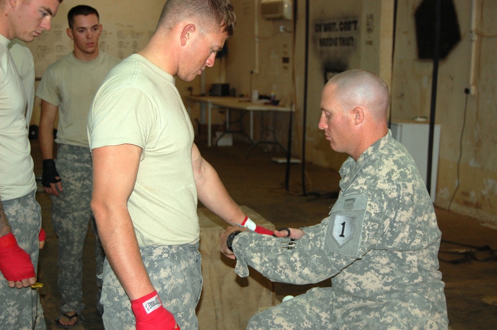 ‘Vanguard’ Battalion soldiers challenge selves, comrades with combatives competition