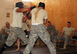 ‘Vanguard’ Battalion soldiers challenge selves, comrades with combatives competition