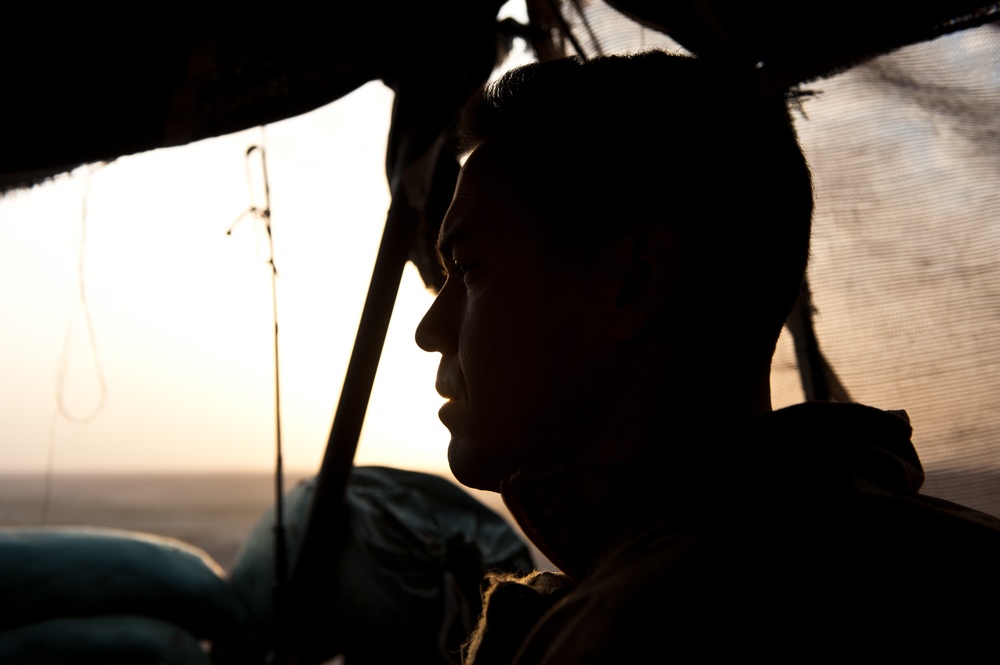 Mesa, Ariz., Marine keeps watchful eye during Operation Black Sand
