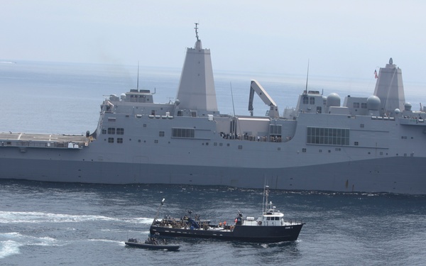 Marines conduct a counterpiracy exercise