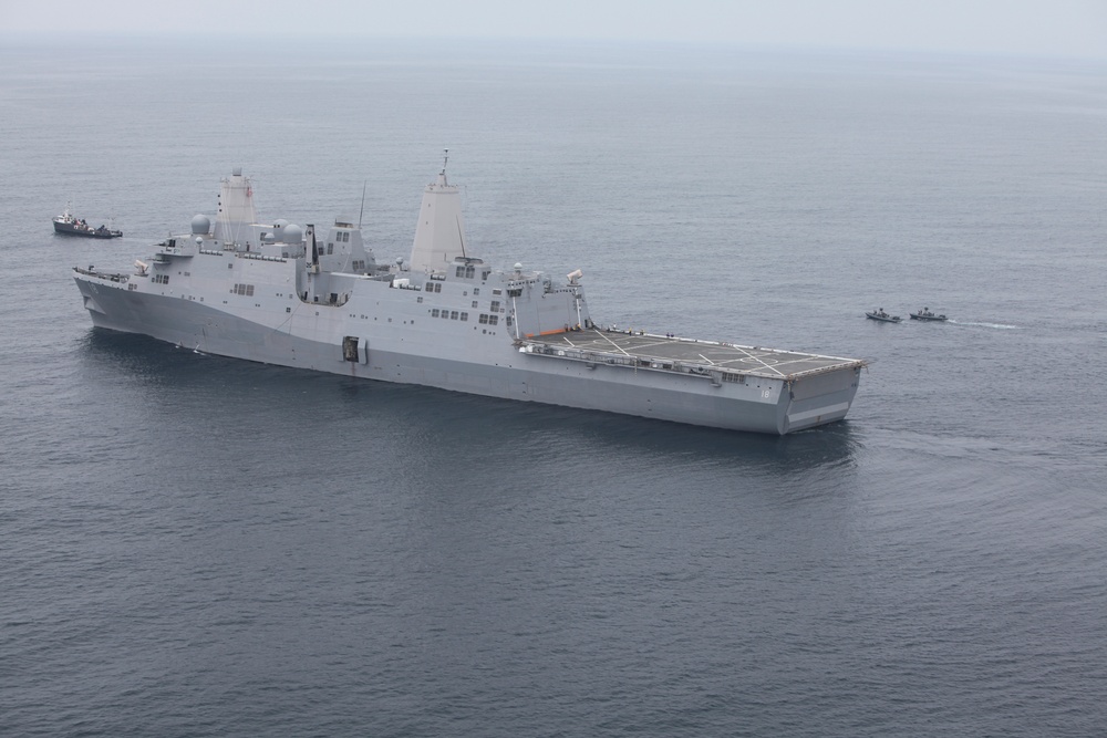 Marines conduct a counterpiracy exercise