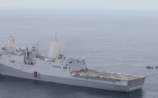 Marines conduct a counterpiracy exercise