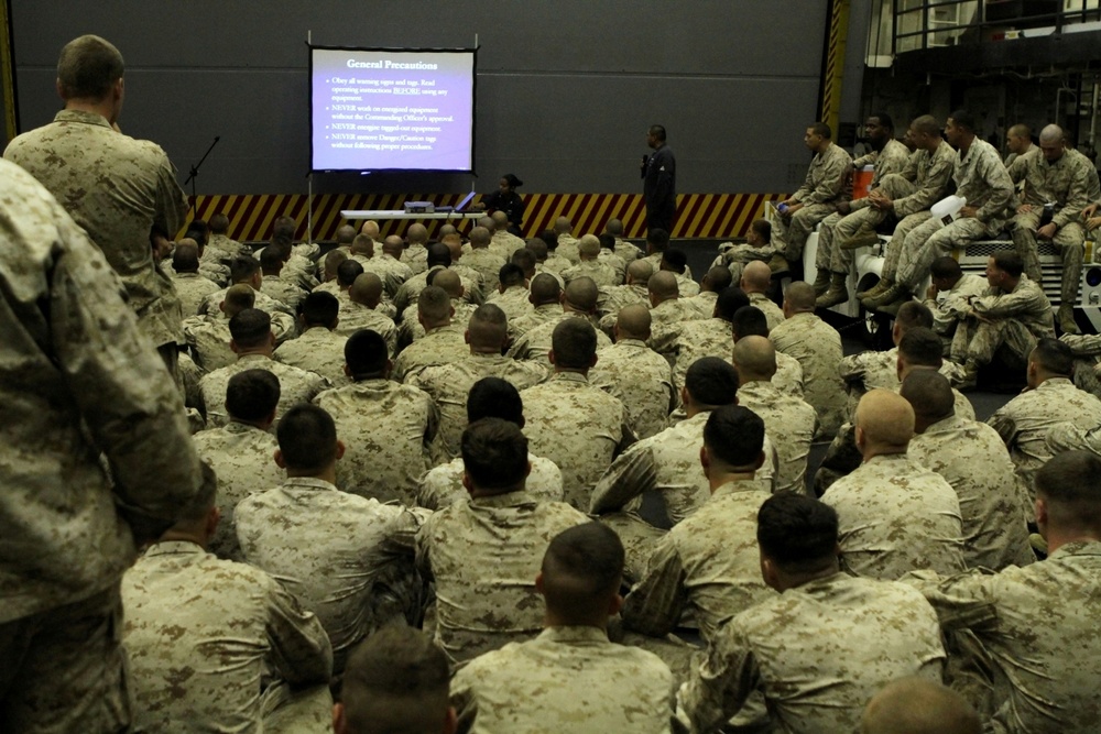 Navy teaches Marines ship safety