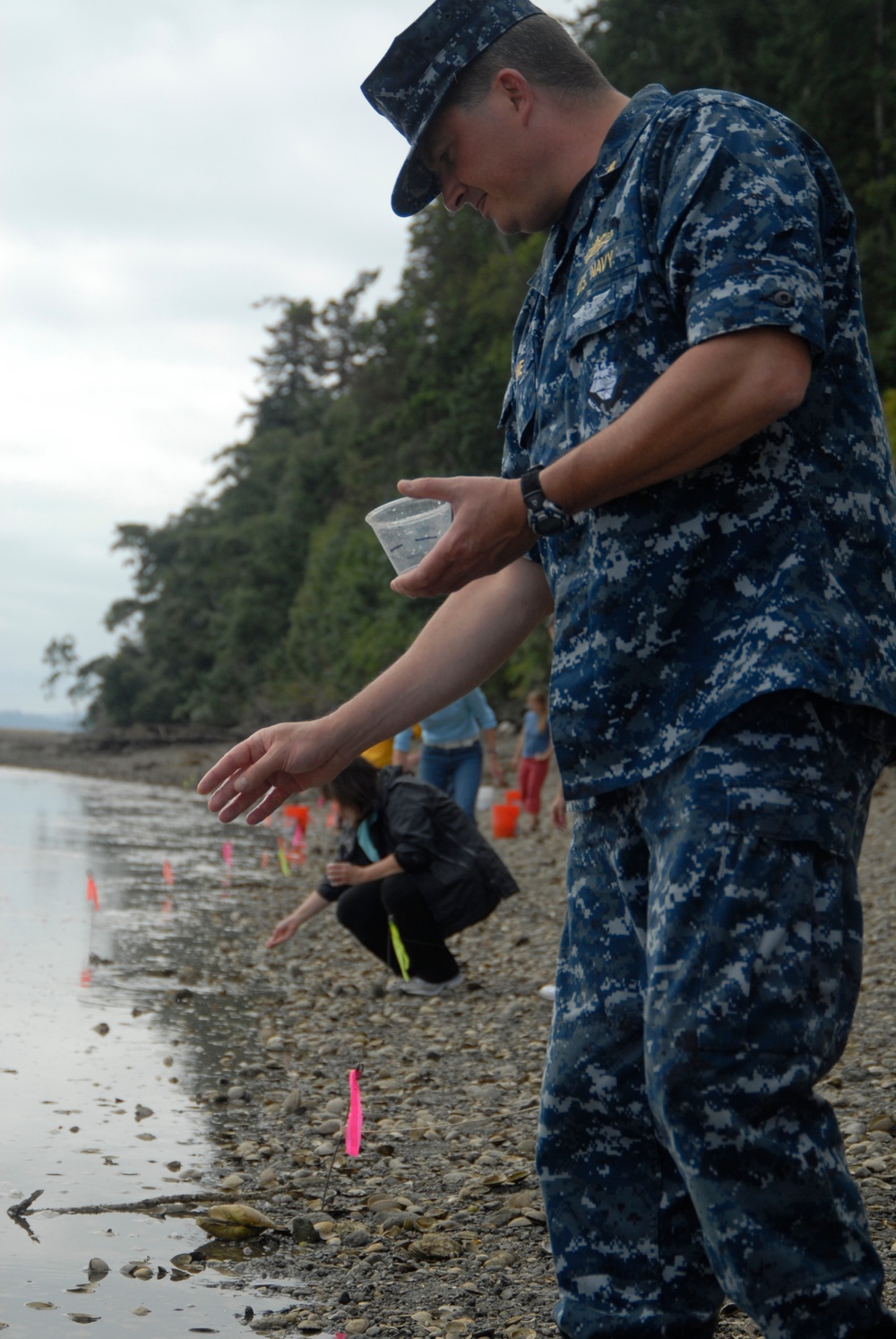 Sailors help Native Americans