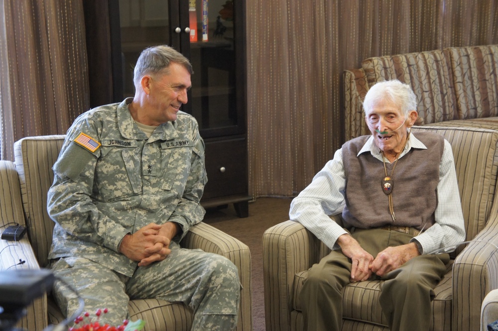 California National Guard's 40th Infantry Division gets a history lesson during Talisman Sabre 2011