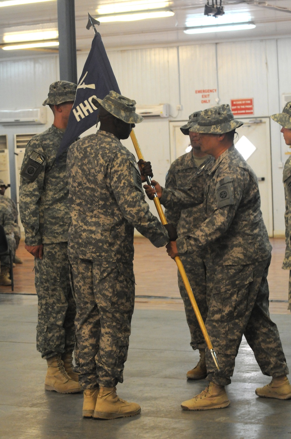 HHC 2-325 air change of command