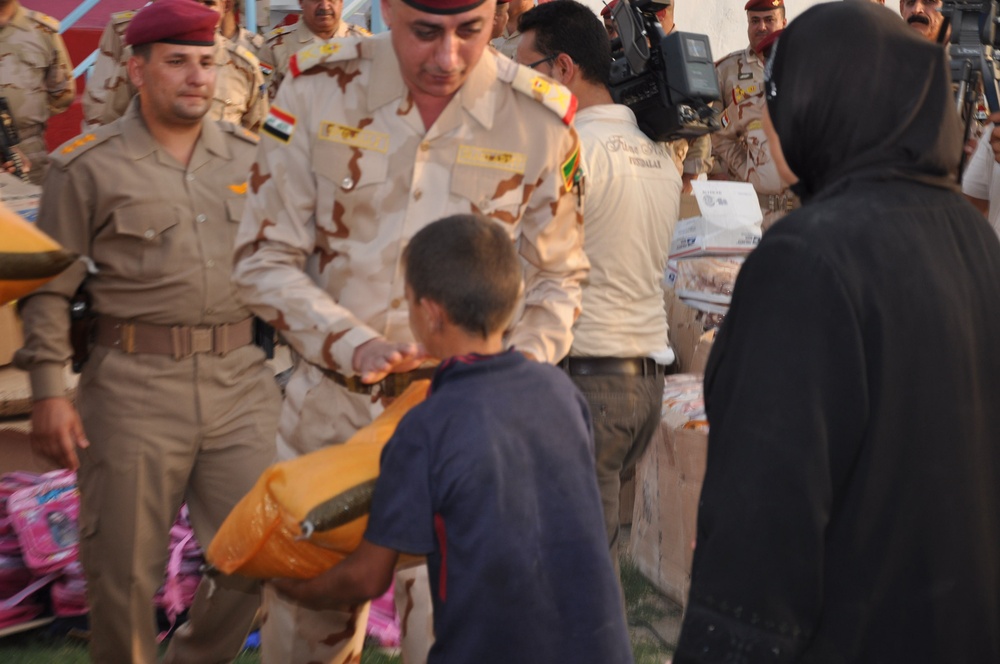 ‘Dragon’ Battalion outreach operation with 17th Iraqi Army Division provides humanitarian aid to more than 500 people in need