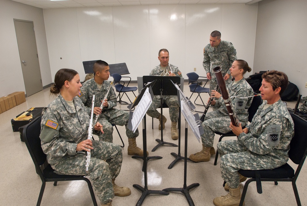 Army Field Band offers musical mentorship to Reserve bandsmen