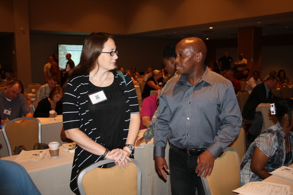 HHC, 648th MEB Participates in Yellow Ribbon Event