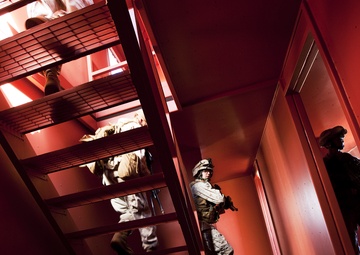 Cultivating a counterinsurgency mindset: 3/3 Marines polish infantry skills for fall deployment