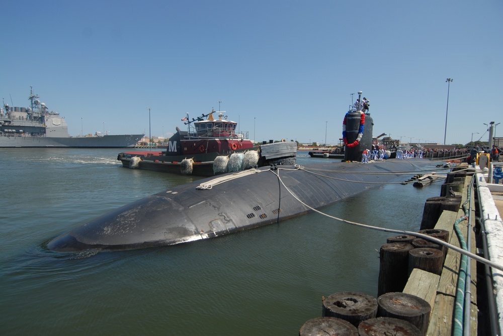 USS Scranton returns home