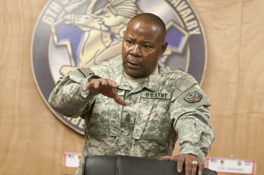 CSM Allen talks to 6-9 Cavalry's senior enlisted