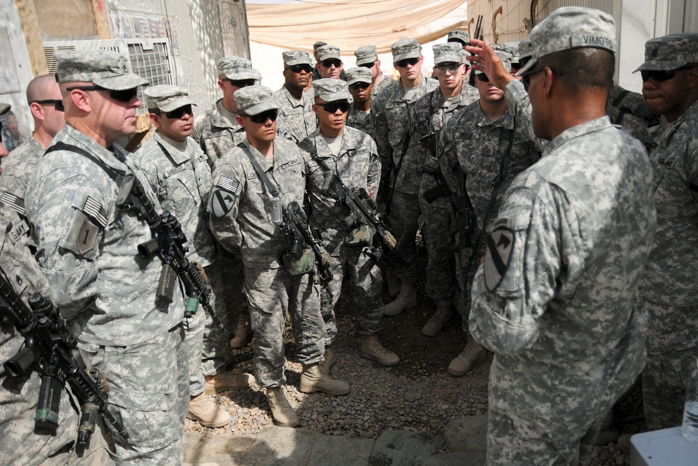 1st Cav. Div. enlisted leader makes tour of southern Iraq