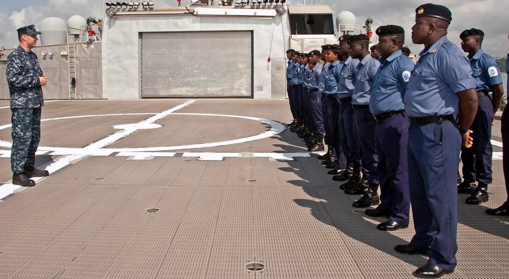 High Speed Vessel Swift OIC visits Ghanaian navy graduates