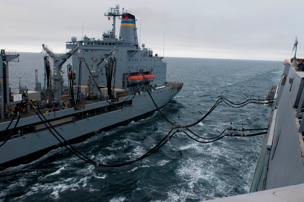 USS New Orleans takes on supplies