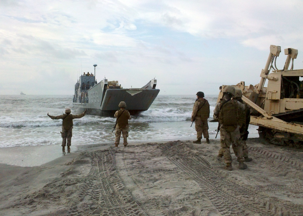 USS Oak Hill