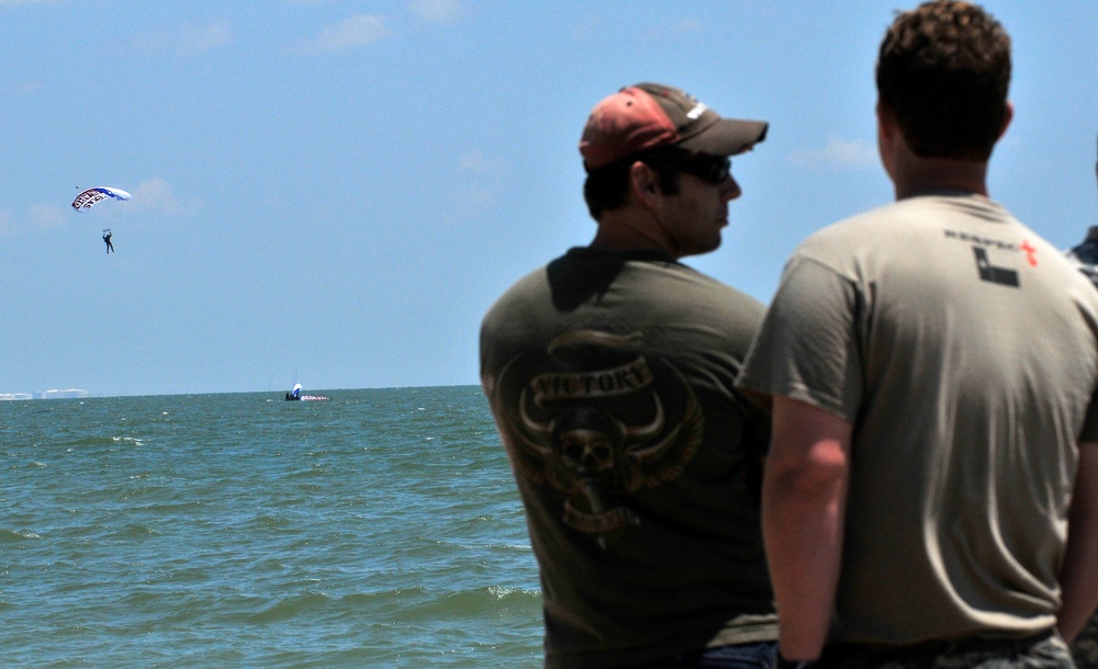 Special Forces practice water operations in Gulf of Mexico joint exercise