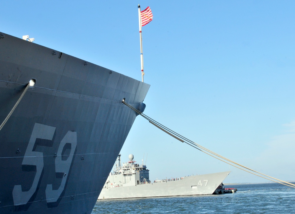 US Navy ships depart Naval Station Norfolk ahead of Hurricane Irene