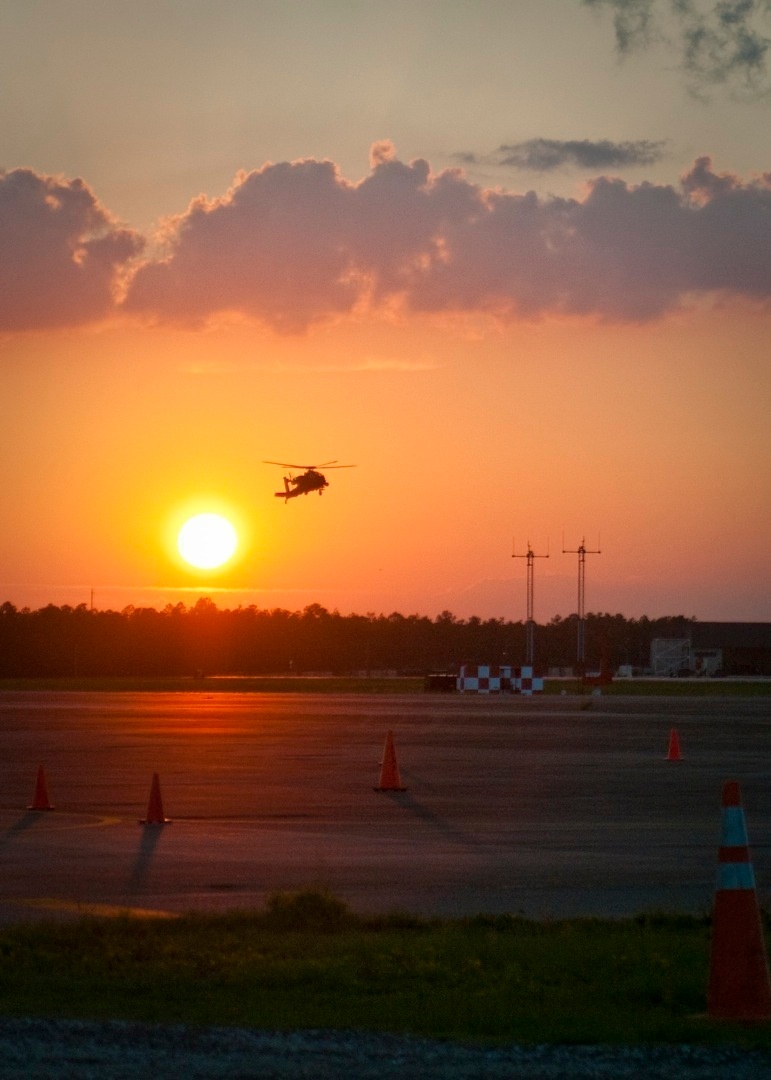 Helicopter lands at Fort Bragg