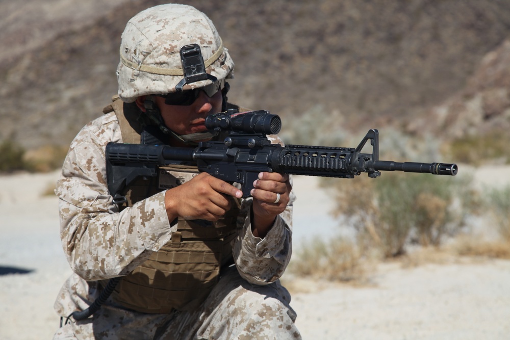 CLB-7 patrols through Mojave desert