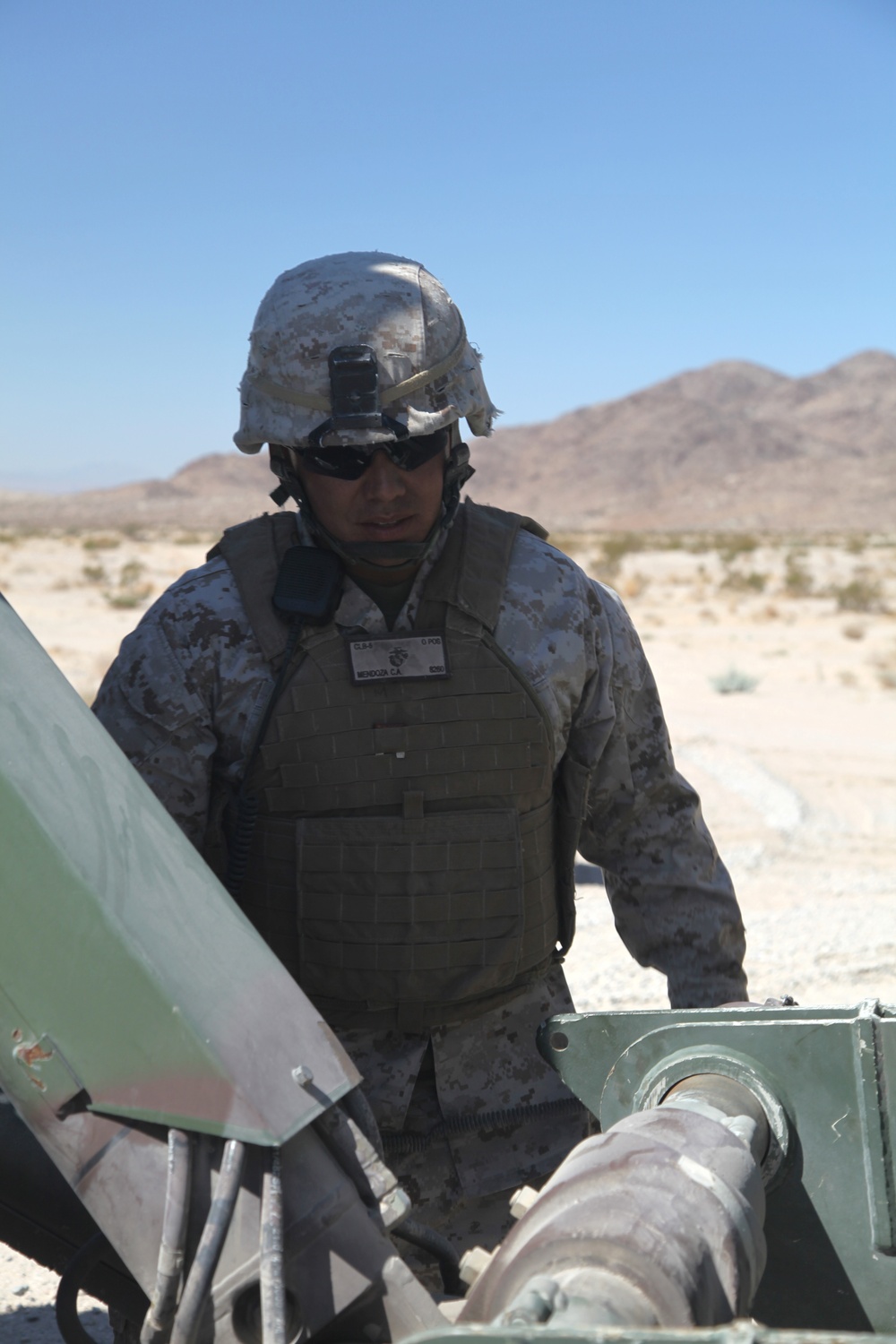 CLB-7 patrols through Mojave desert