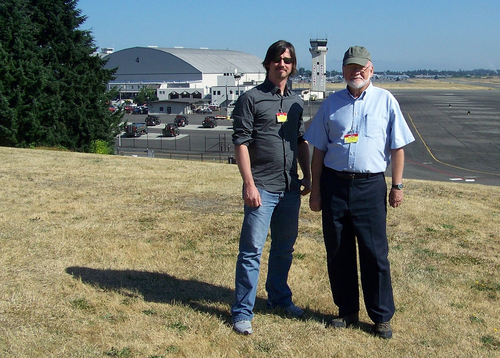 Artists cover air mobility events, places for Air Force Art Program