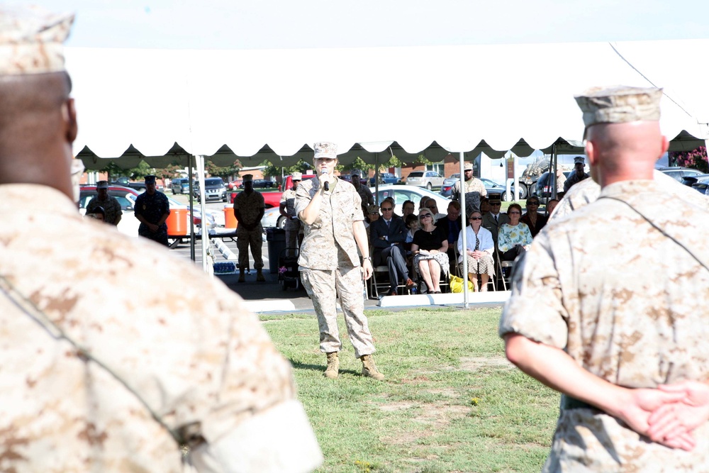 Taking the reins: Marine Corps Forces Command’s Headquarters &amp; Service Battalion Welcomes New Commanding Officer