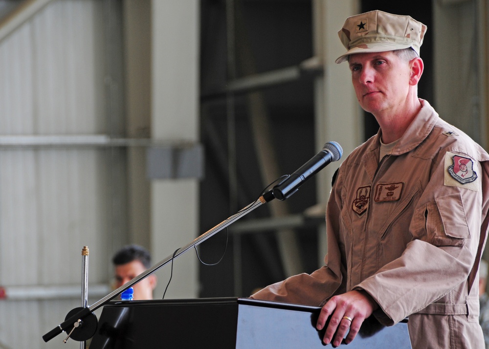 438th Air Expeditionary Wing change of command