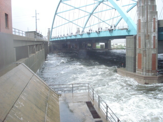 Fox Point Hurricane Barrier in Providence at work