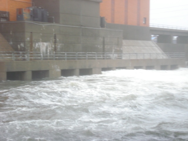 Fox Point Hurricane Barrier in Providence at work