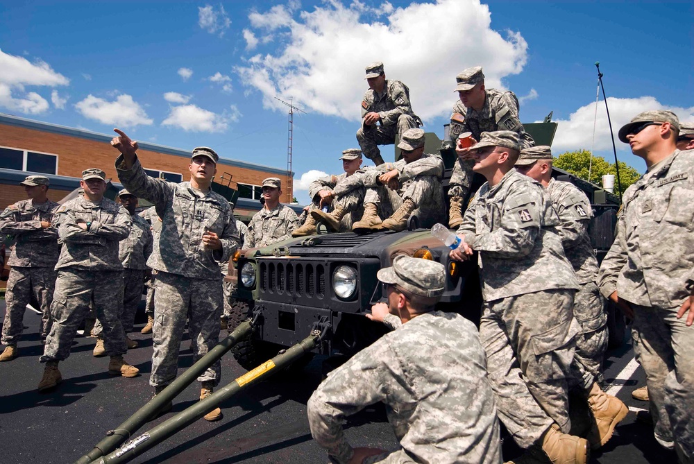 Indiana Guard stands ready for Hurricane Irene disaster relief call