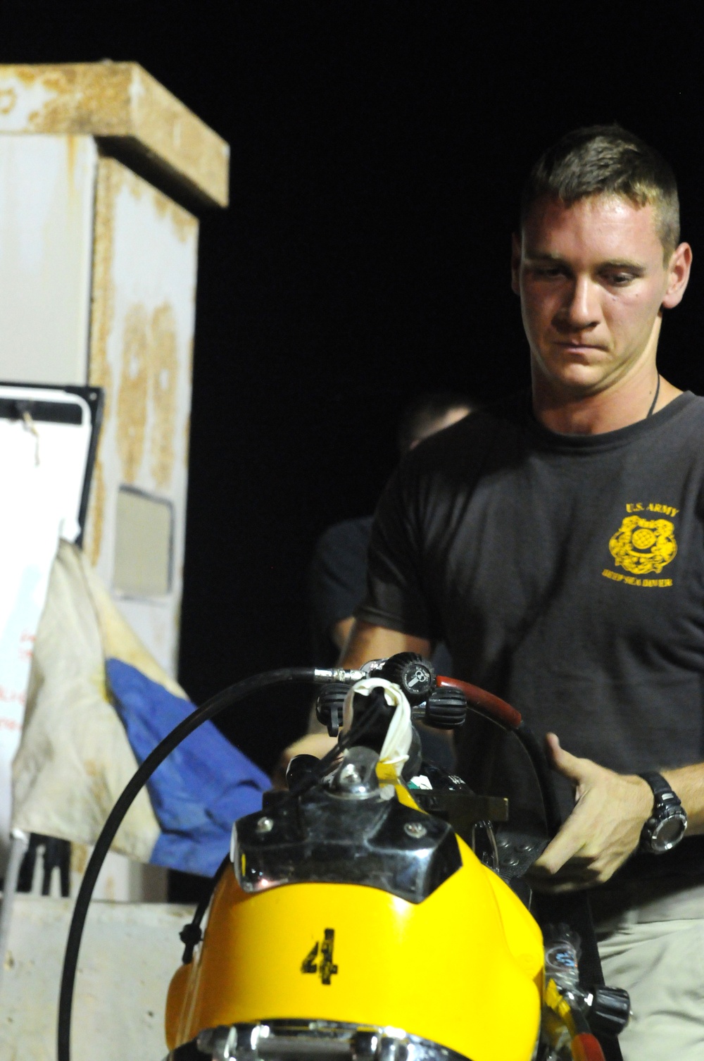 7th Engineer Dive Team conducts salvage diver qualifications