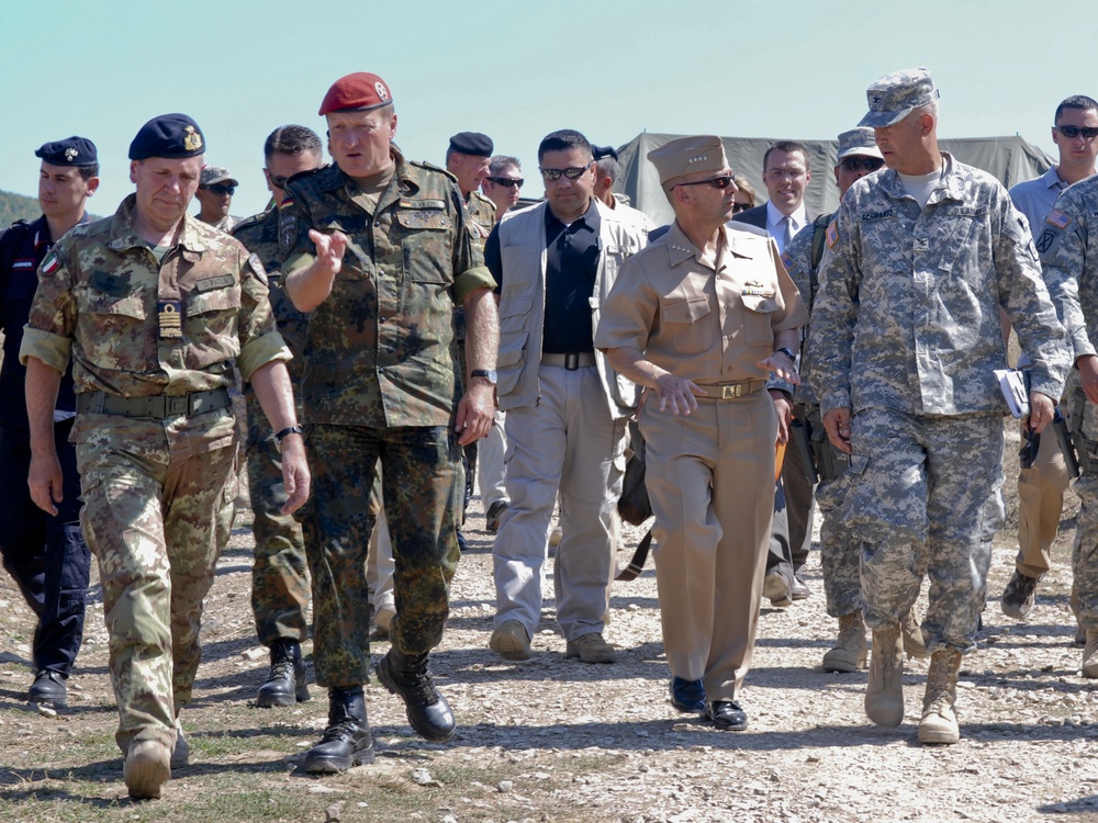 Officials visit Kosovo forces on administrative boundary line