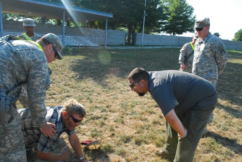 First Army soldiers assist with vibrant response exercise