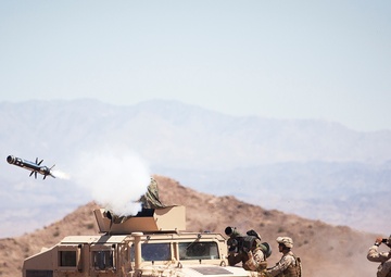 The art of anti-armor warfare: 3/3 ‘Missile Marines’ prepare for enemy by shooting TOW, Javelin missiles