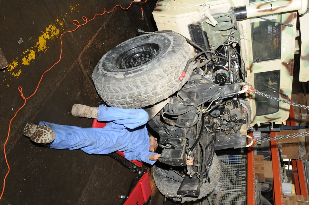 Iraqi soldiers take life by the wheels