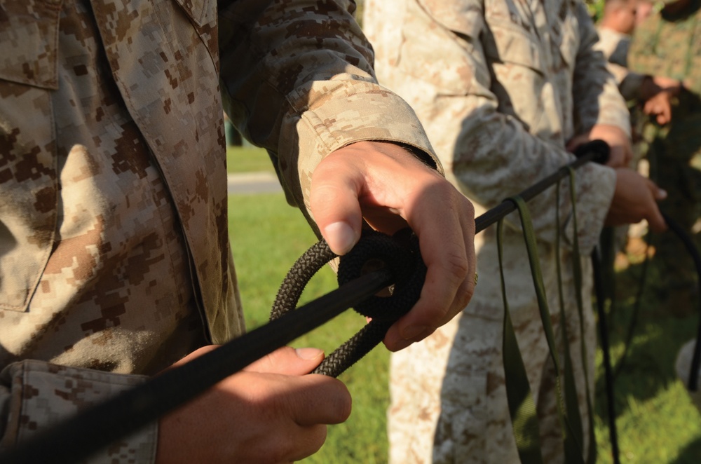 Marines develop hasty tactical water-crossing techniques