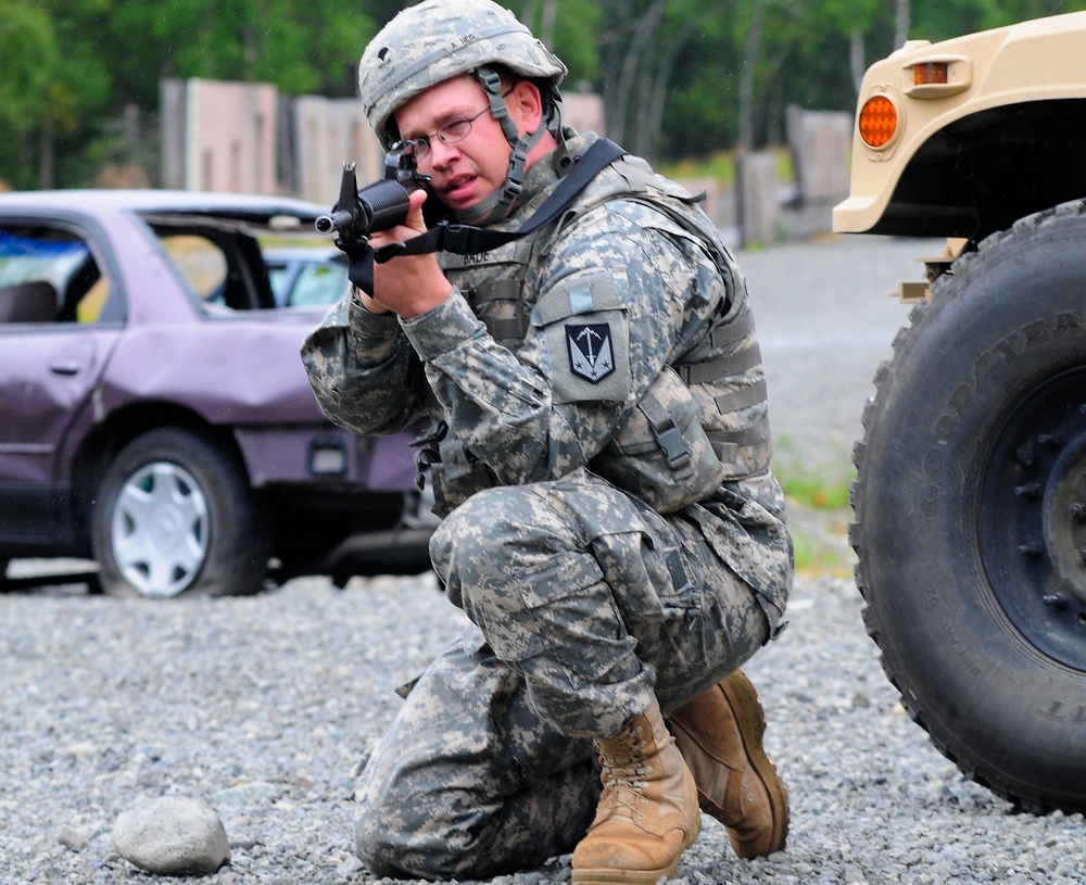 98th Maintenance Company IED/VBIED lanes training