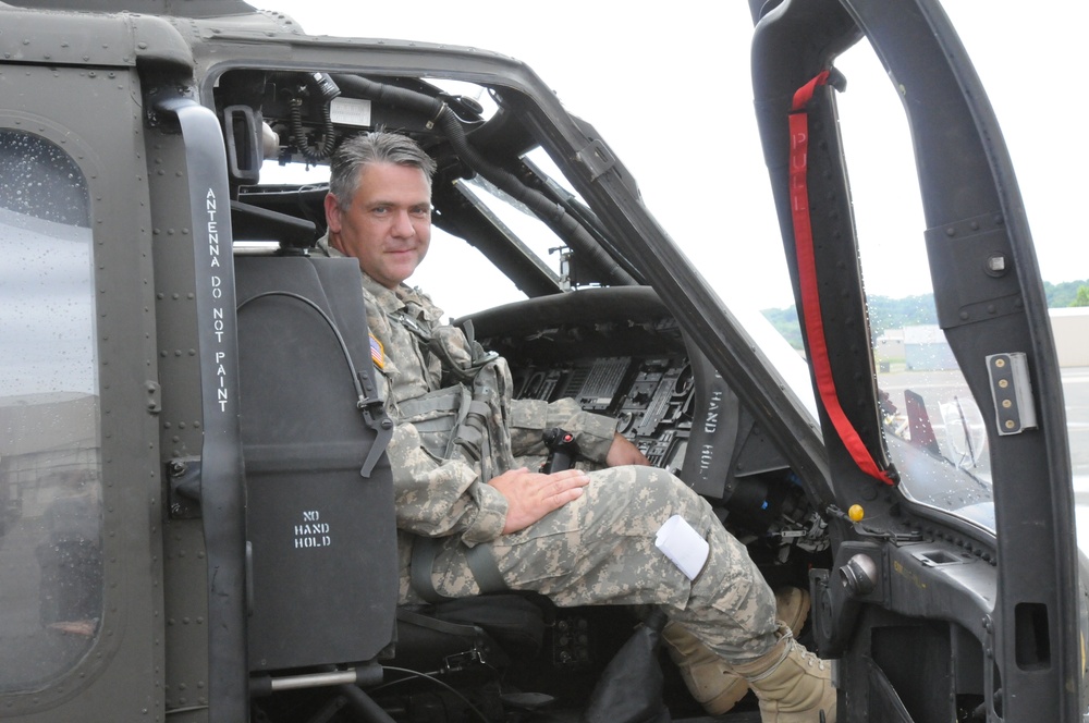 Army aviator's career transitions with ceremonial last flight