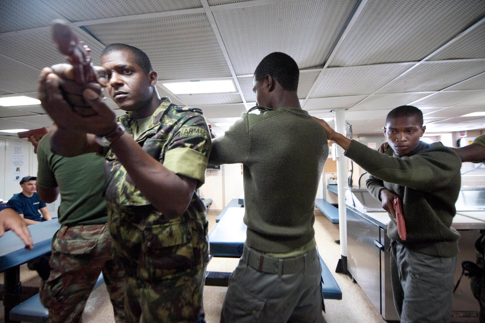 Cape Verdean coast guard trains with USCGC Forward crew