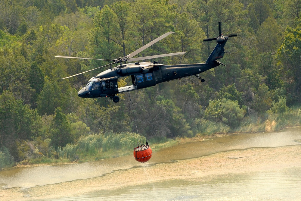 Texas National Guard helicopters battle Bastrop blaze