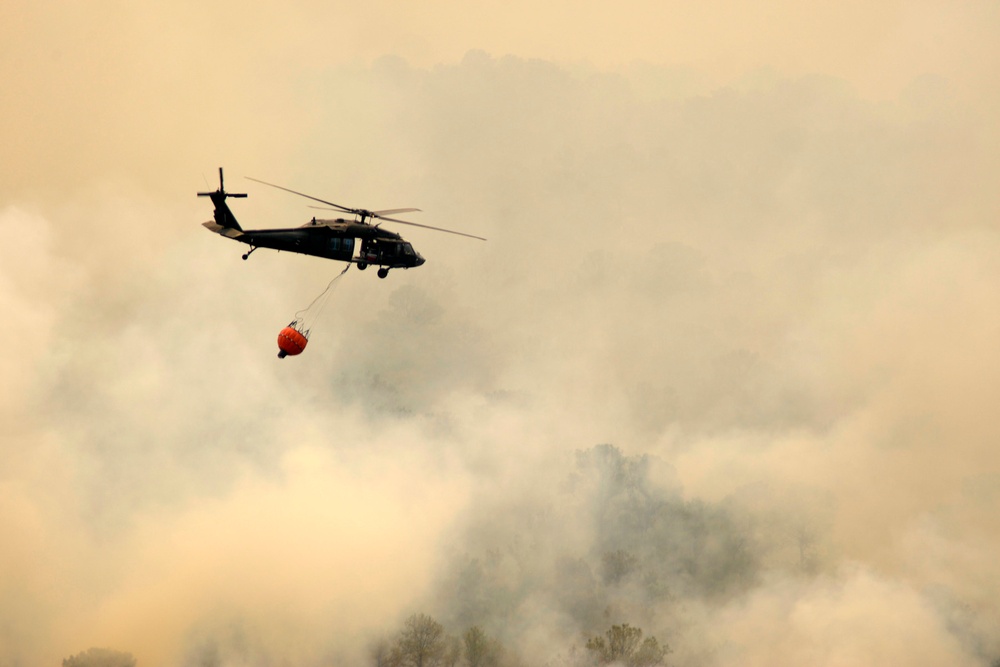 Texas National Guard helicopters battle Bastrop blaze