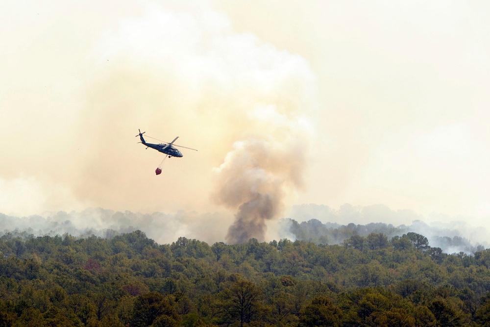 Texas National Guard helicopters battle Bastrop blaze