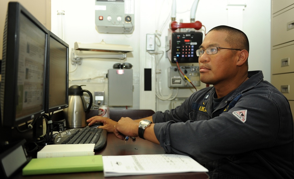 USS Wayne E. Meyer commander at work