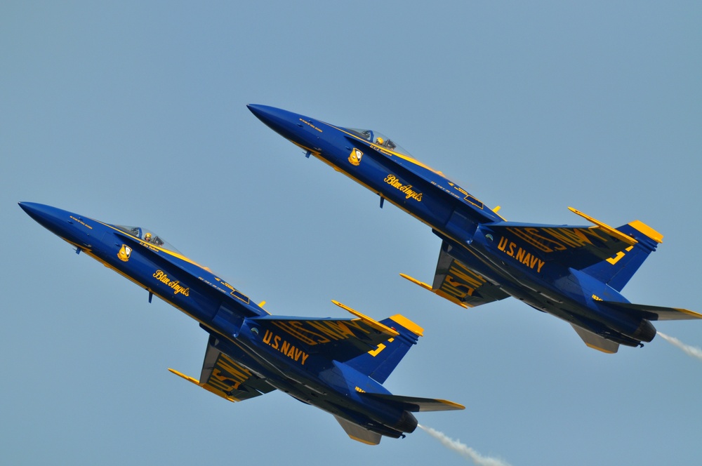 Blue Angels soar at NAS Patuxent River Air Expo