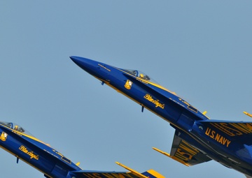 Blue Angels soar at NAS Patuxent River Air Expo