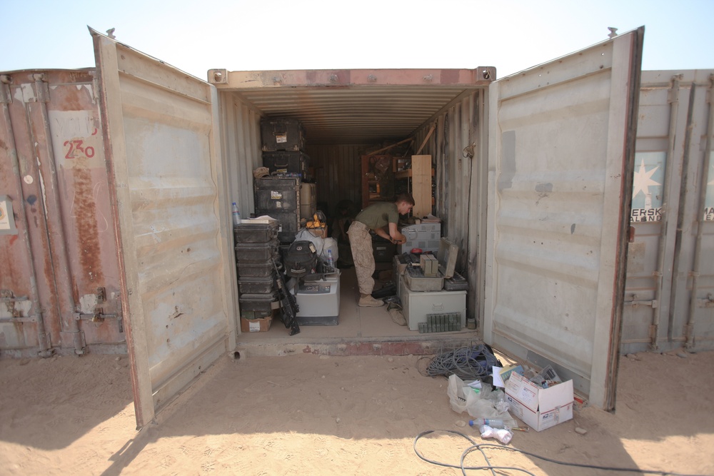 Communications Marines keep ‘Bad Company’ connected