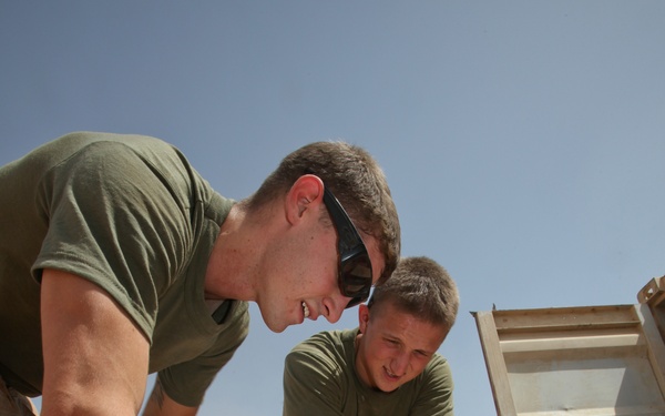 Communications Marines keep ‘Bad Company’ connected