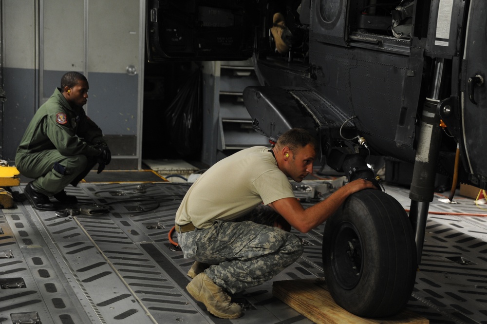 Joint off station trainer