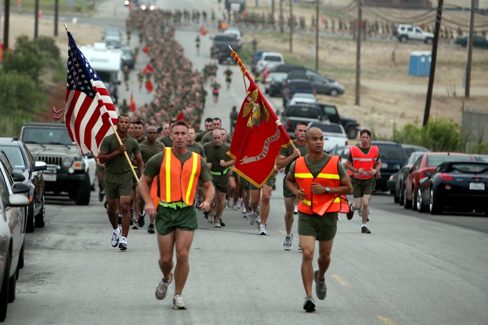 Marines participate in motivational run